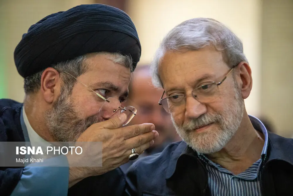 درگوشی علی لاریجانی