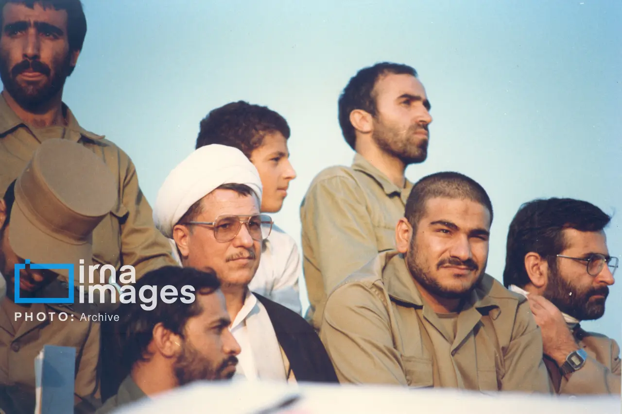 هاشمی و شمخانی