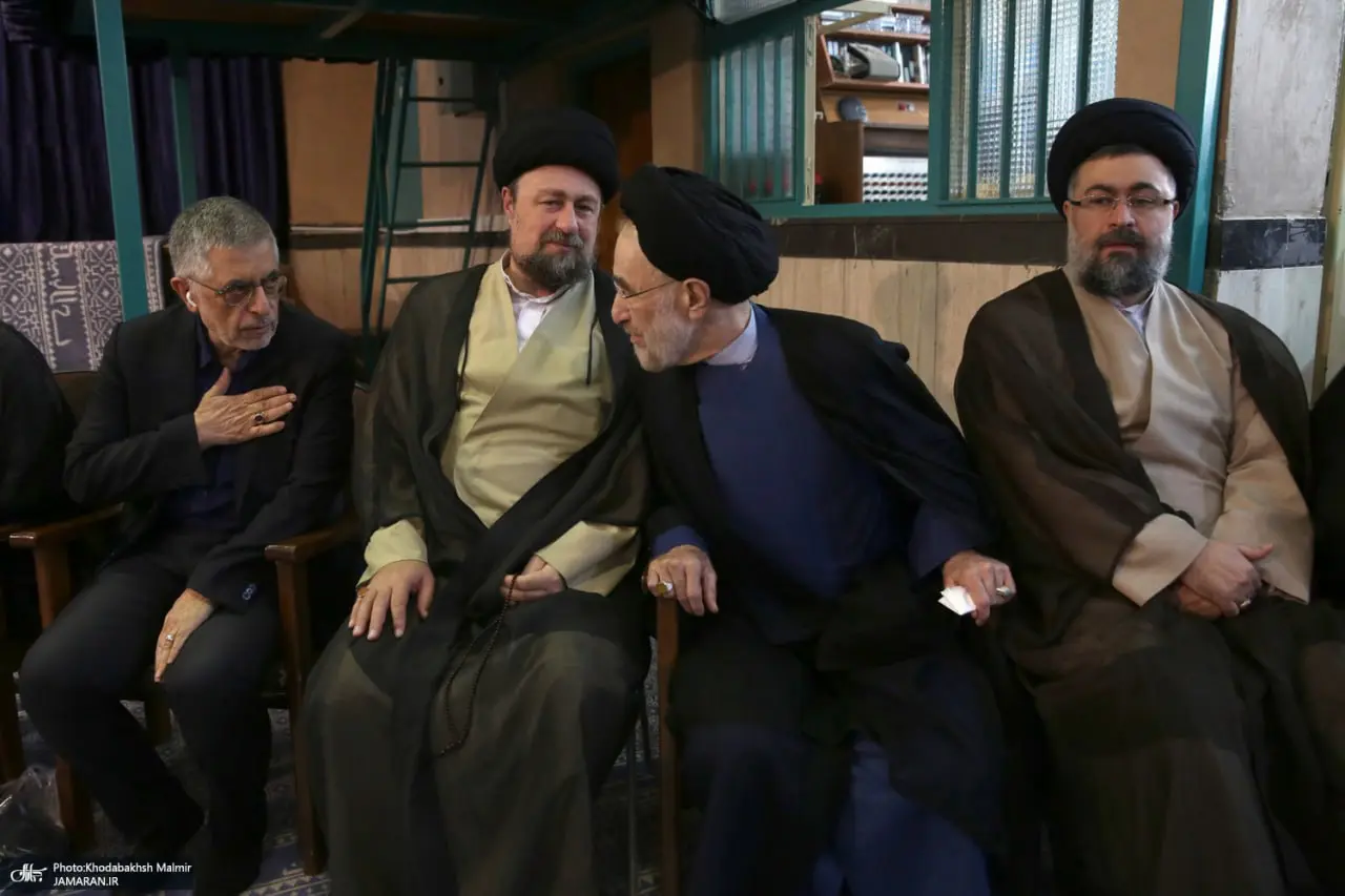 خاتمی ۳