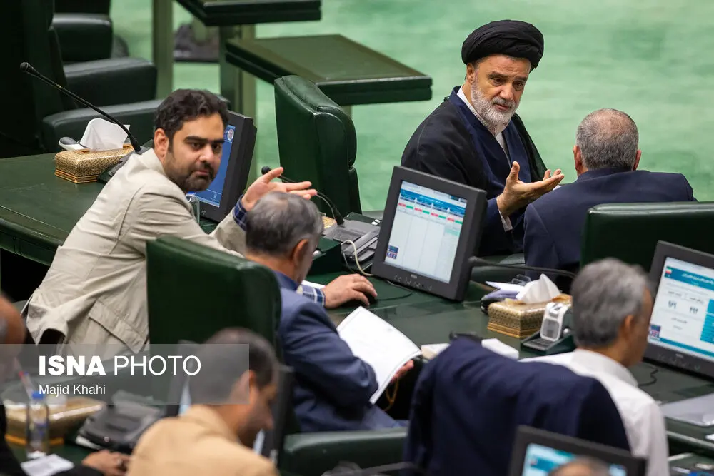 لابی دو عضو جبهه پایداری