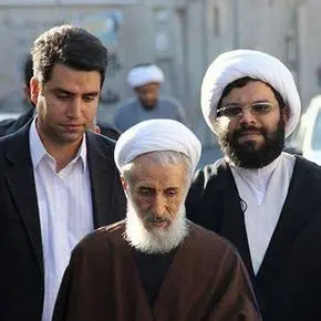 پسر+کاظم+صدیقی+که+امروز+فوت+شد+در+کنار+پدرش+(1)