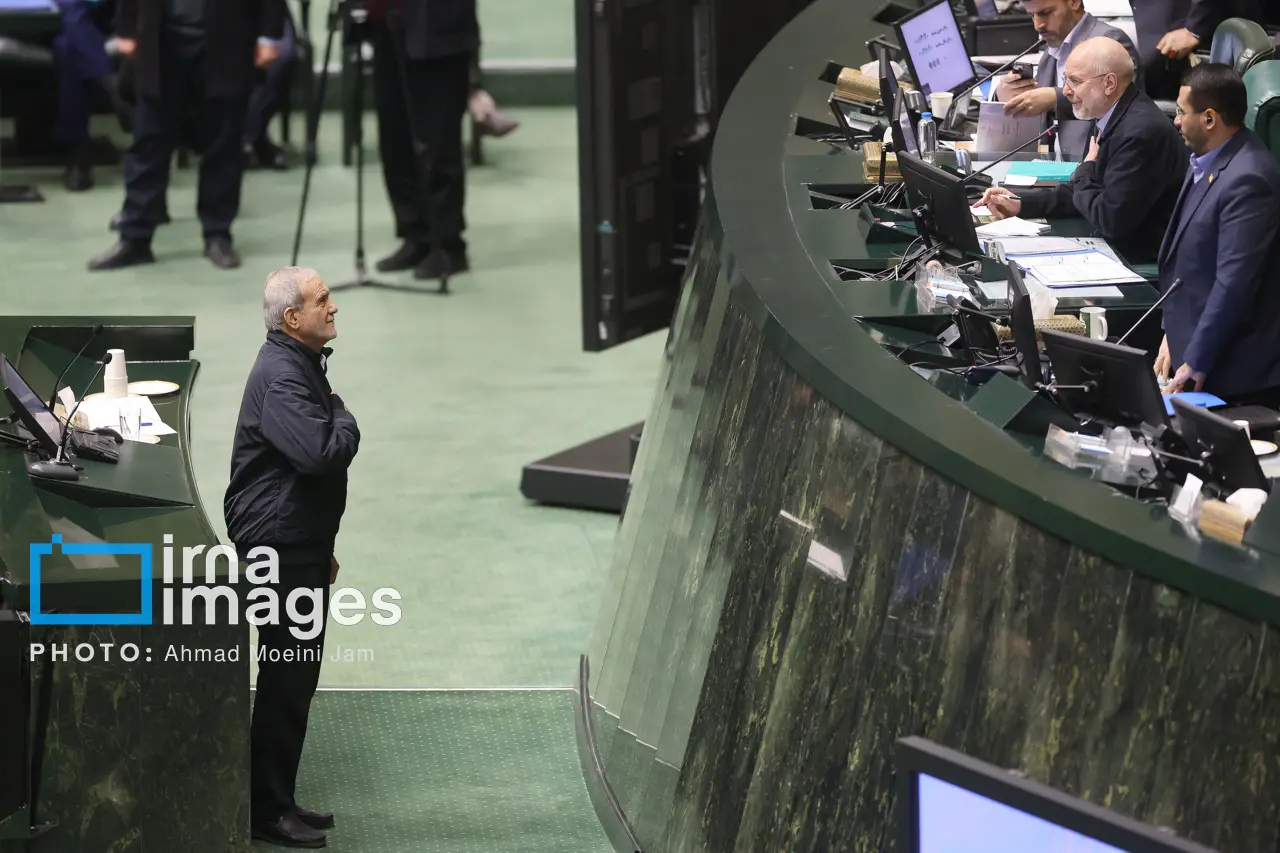 پزشکیان و قالیباف