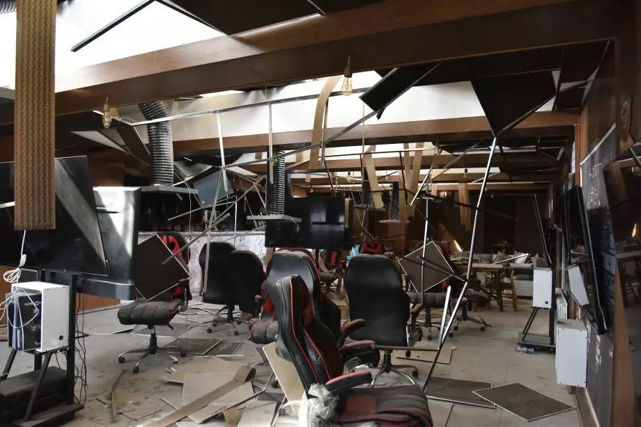 حمله به فرهنگسرای بهمن