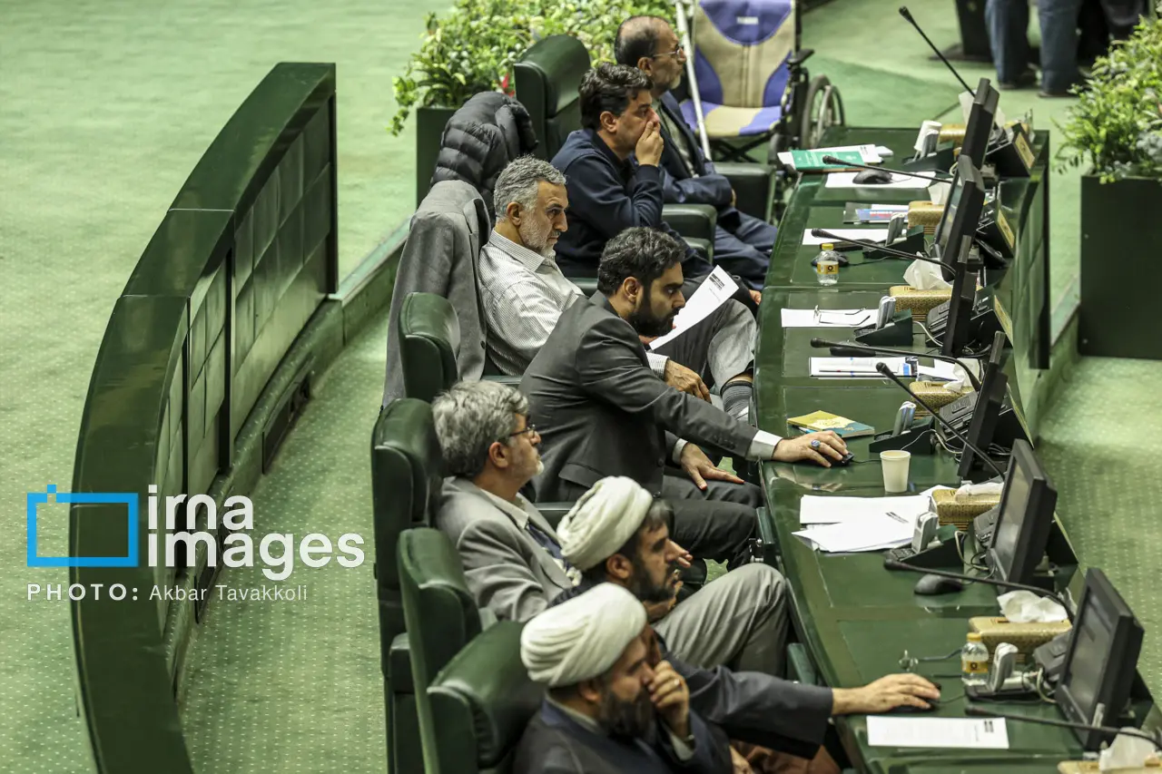 کوچک زاده و ثابتی