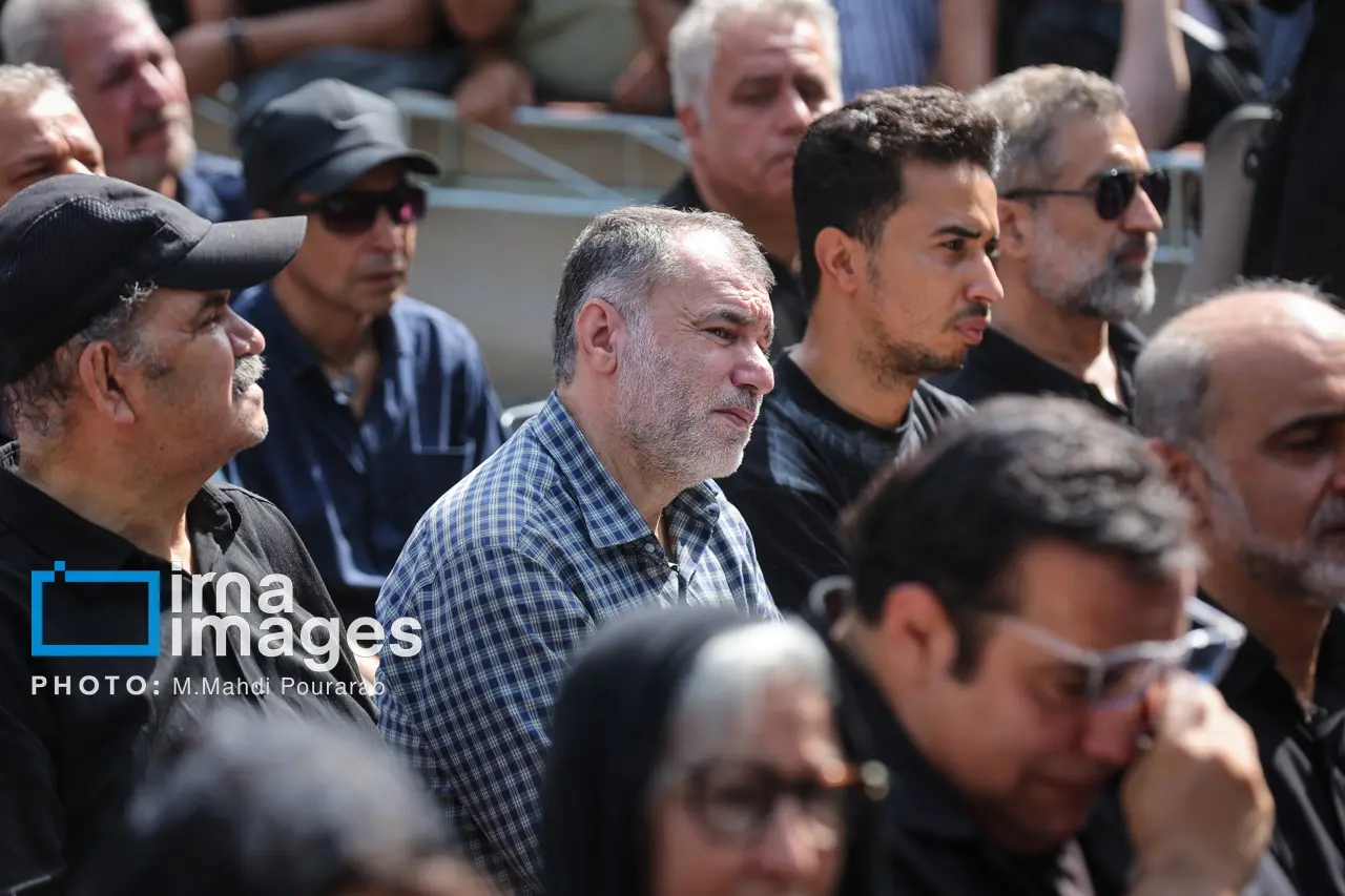 173002832