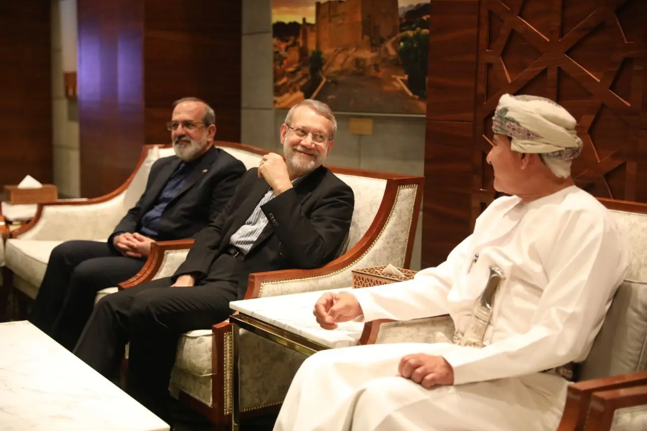 لاریجانی در مسقط