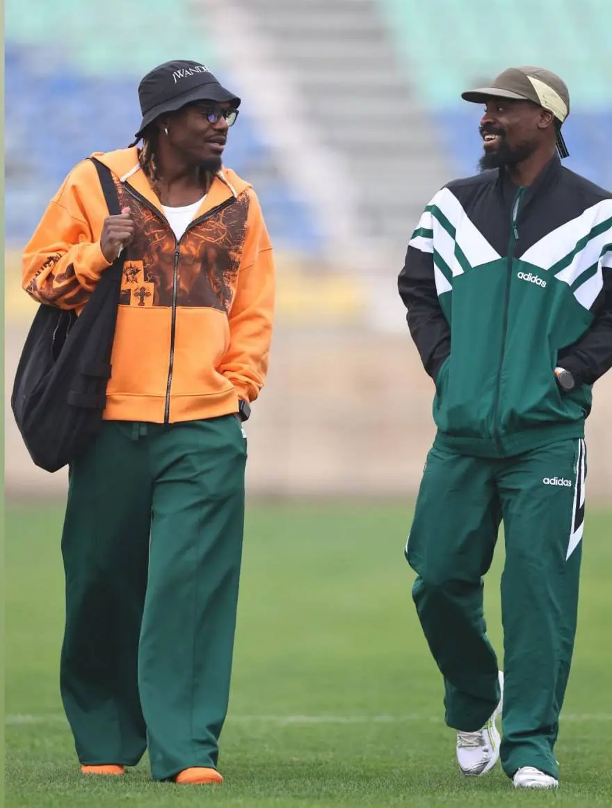 photo_2025-12-13_00-19-38