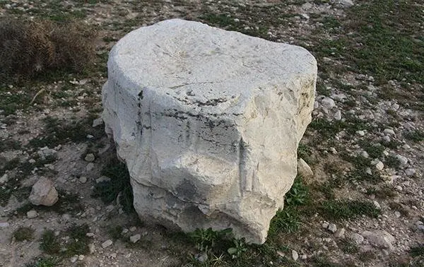 پایه ستون 2000 ساله