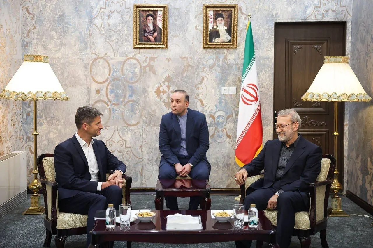 سفر لاریجانی به سوییس