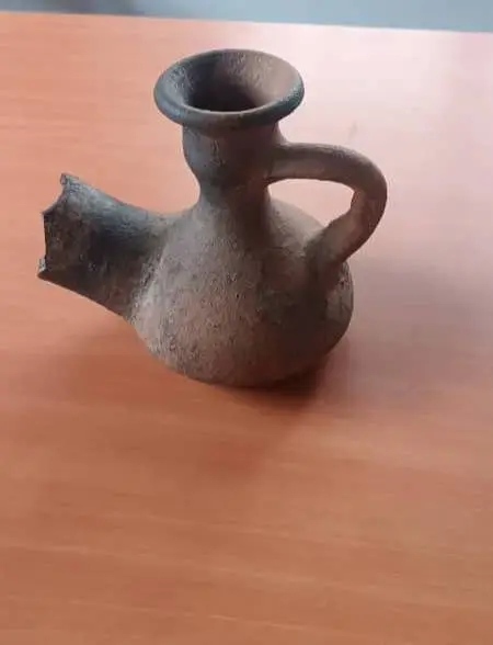 کشف یک شی‌ء سفالی تاریخی در رودسر