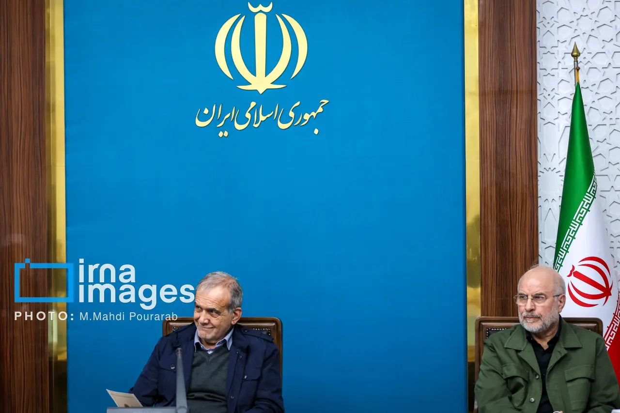 پزشکیان و قالیباف