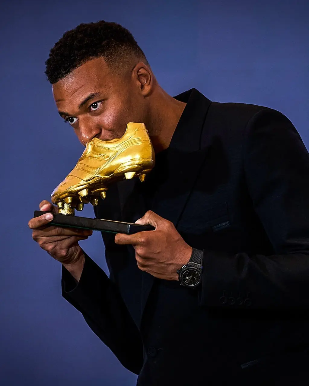 photo_2025-11-01_00-00-25