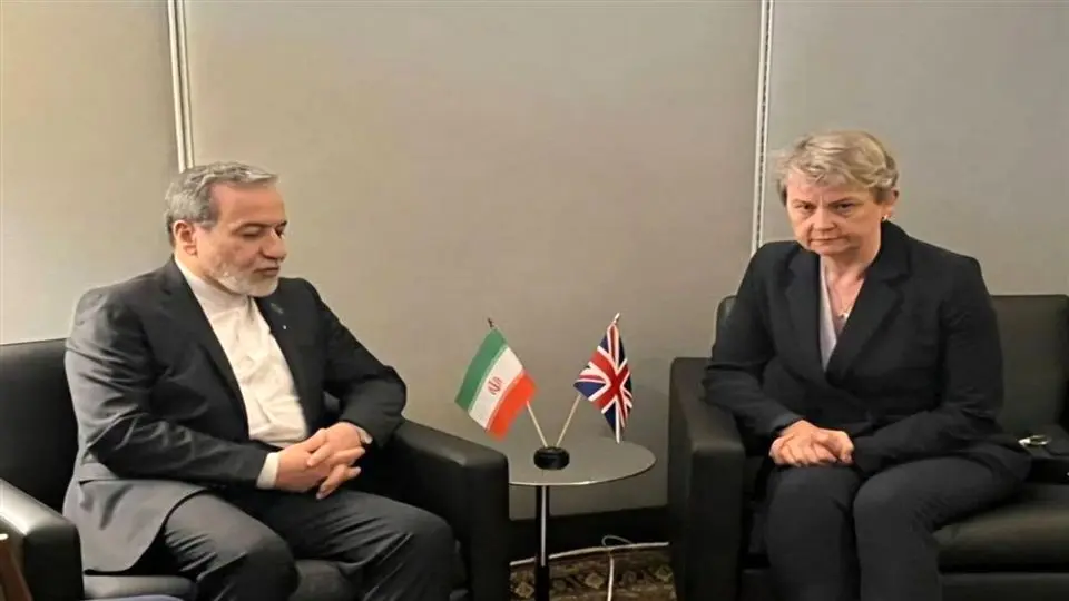 عراقچی: اصرار سه کشور اروپایی بر بازگرداندن قطعنامه‌های شورای امنیت غیرقانونی است
