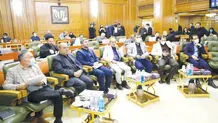 کارآموزان در بهشت