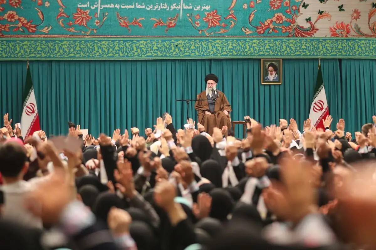 تصویری از زنان هیات دولت در دیدار امروز با رهبر انقلاب
