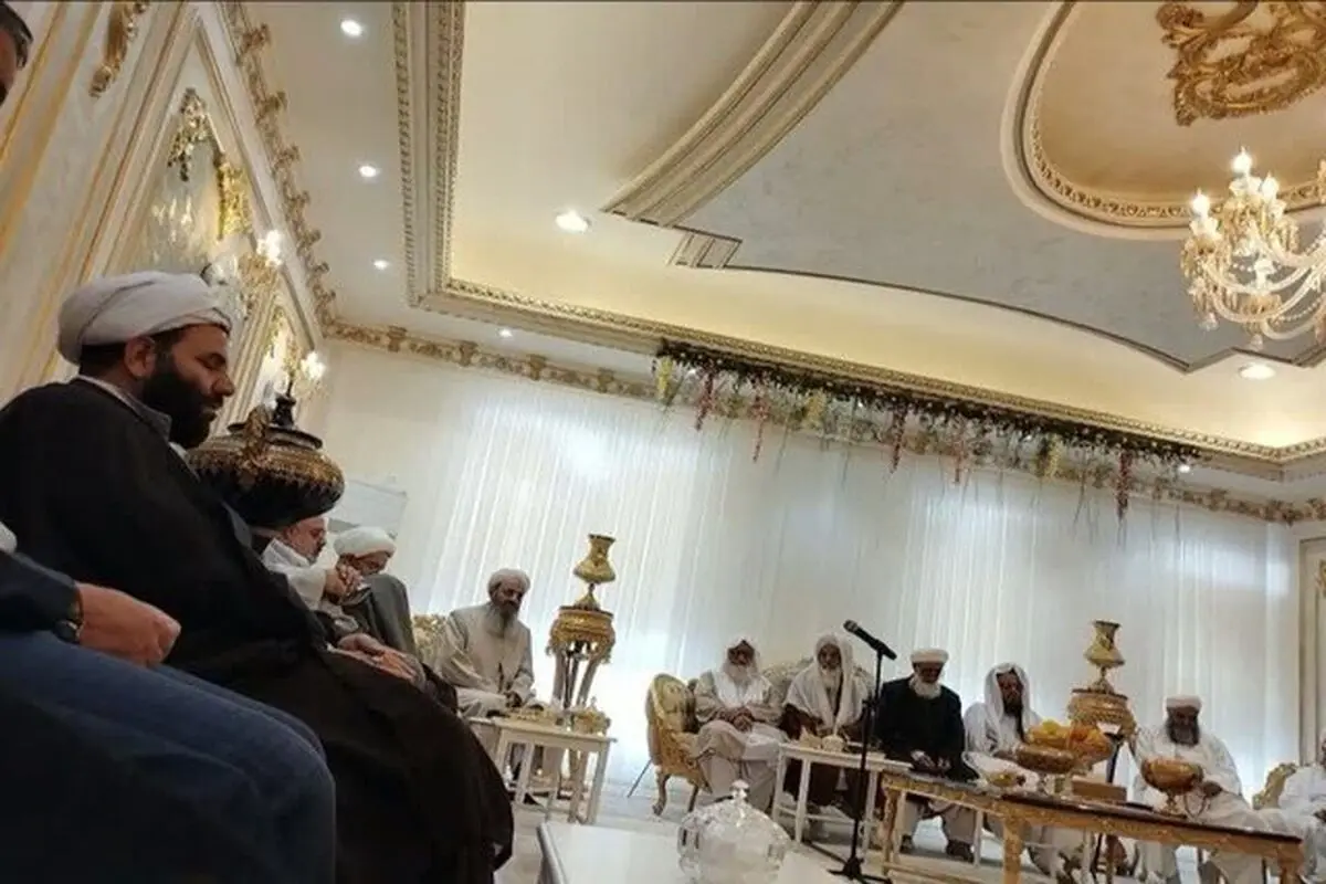 نماینده رهبر انقلاب با مولوی عبدالحمید دیدار کردند
