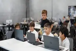 فرزند ما در جهان دیجیتال آینده چه نقشی خواهد داشت؟