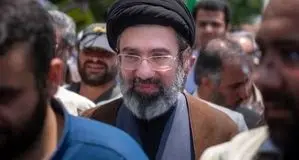 تصویری دیده نشده از رهبر انقلاب اسلامی حضرت آیت‌الله سید مجتبی حسینی خامنه‌ای

