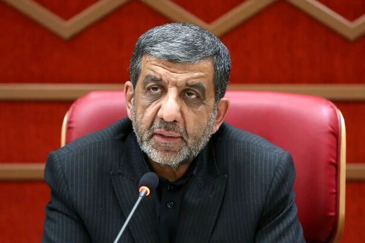 ضرغامی: ما از نان شب می‌زنیم کلیسا مرمت می‌کنیم/ حتما نباید اخطار‌ها به حوزه کشف حجاب مربوط باشد