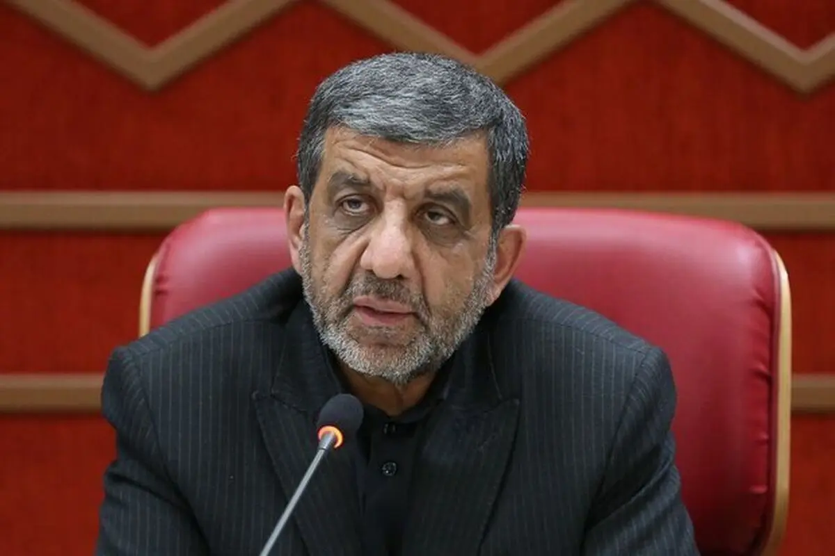 ضرغامی: ما از نان شب می‌زنیم کلیسا مرمت می‌کنیم/ حتما نباید اخطار‌ها به حوزه کشف حجاب مربوط باشد