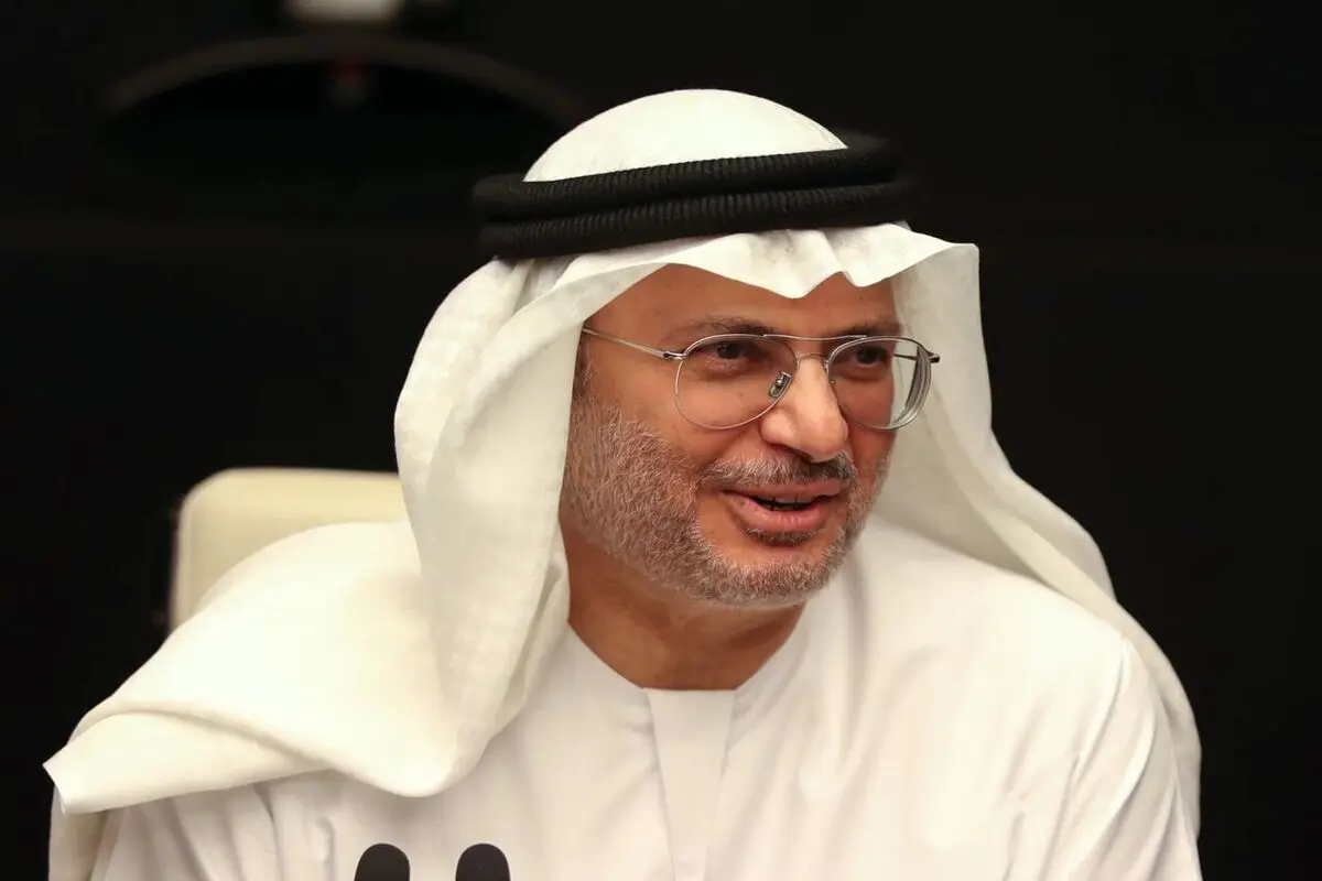 أنور قرقاش: قرار عودة السفیر الإماراتي لإیران یأتي ضمن توجه ترمیم الجسور