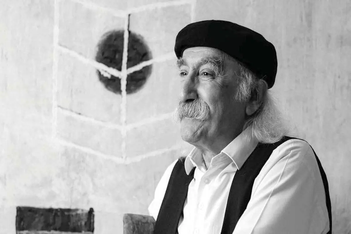 مرد دانا نمی‌داند که می‌داند