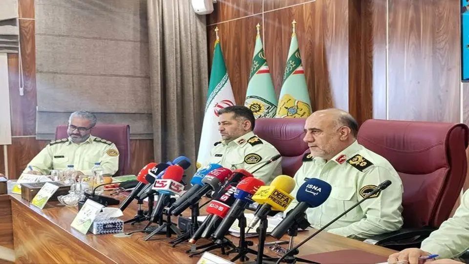 انهدام ۴۳۳ باند و کشف ۲۹۰ همت کالای قاچاق در سال گذشته