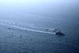 تصاویر رزمایش سپاه در تنگه هرمز