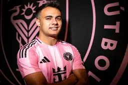 بازیکنی که برای مسی قید پرسپولیس را زد!