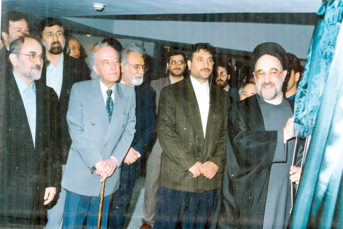 دانشنامۀ عمومی و همگانی
