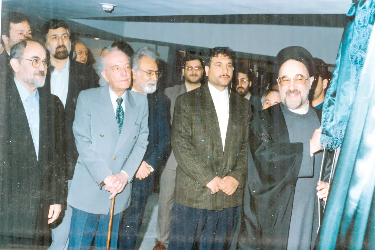 دانشنامۀ عمومی و همگانی
