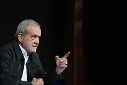 دیدار و گفت‌وگوی امروز پزشکیان و مخبر درباره چه بود؟/ عکس