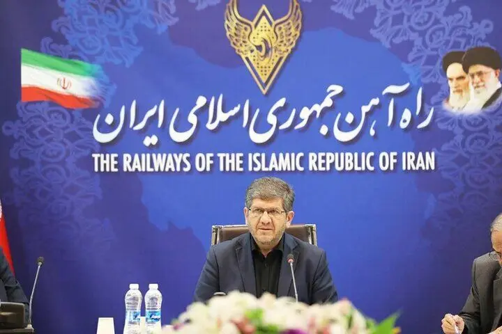 خط سوم قطار تهران_ گرمسار در دست پیگیری است