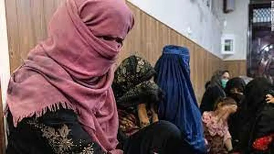 حصار  زنان افغانستان تنگ‌تر شد
