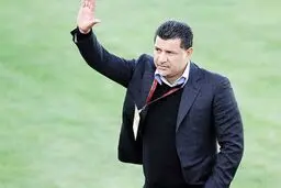علی دایی از کشور خارج شد