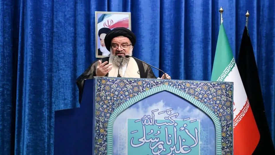 امام جمعه موقت تهران: افرادی که آمریکا را در داخل تطهیر می‌کنند، در تمام جنایات اسرائیل و آمریکا شریک هستند