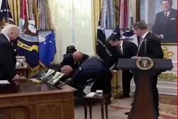 اتفاق جنجالی در کاخ سفید/ یک مرد حین نشست خبری ترامپ بیهوش شد + ویدیو