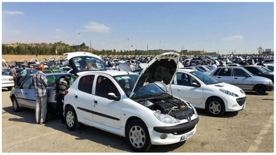 سقوط آزاد قیمت خودرو