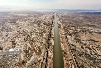 با شروع بهار و رهاسازی بخشی از آب سد کانی‌سیب به سوی دریاچه ارومیه، پیکر بی‌رمق این دریاچه به حیات نزدیک‌تر شده.
