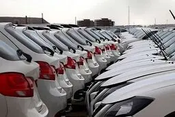 برخورد نظارتی با افزایش غیرقانونی قیمت خودرو/ وزارت صمت: هیچ مجوز جدیدی برای افزایش قیمت خودرو صادر نشده است