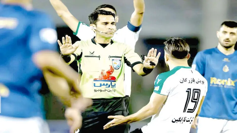 اعتراضات تند، بیانیههای آتشین