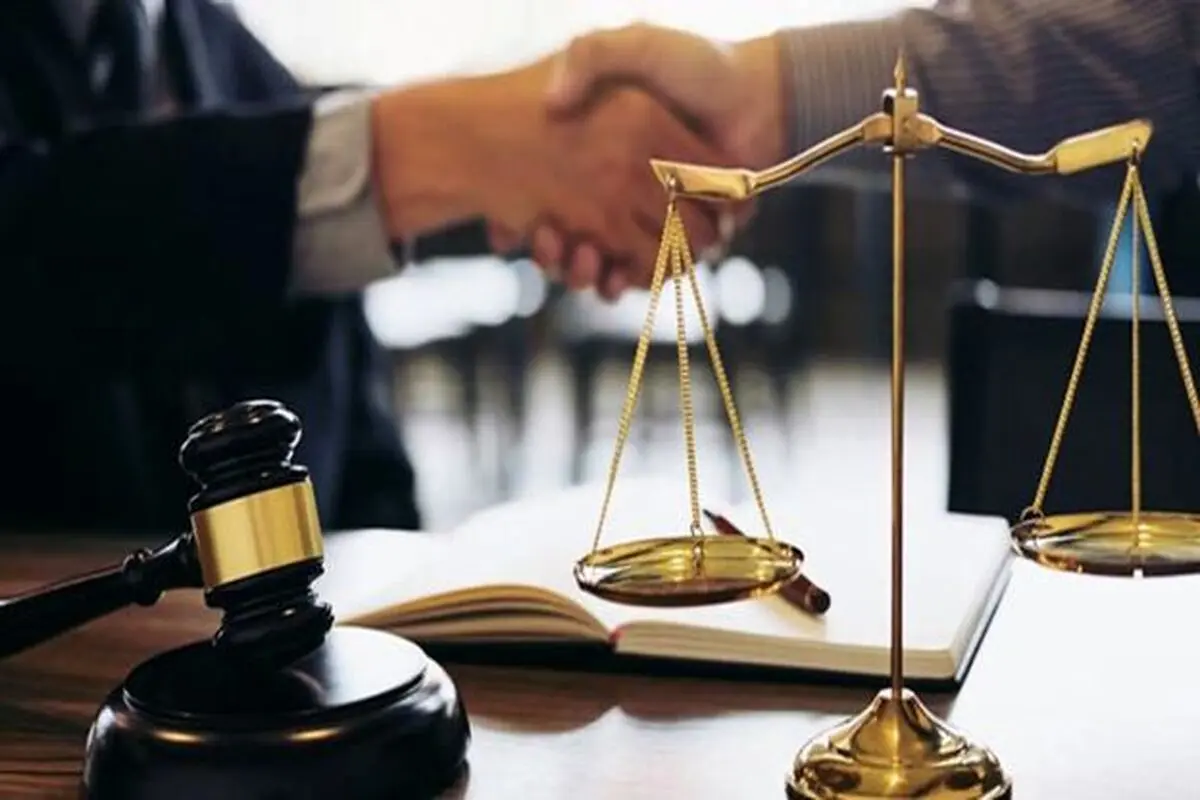 وکیل آنلاین و مشاوره حقوقی تهران

