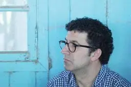 در کوچه باد می‌آید