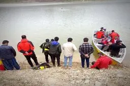 سومین روز جستجو برای یافتن جسد دو کولبر غرق شده 
