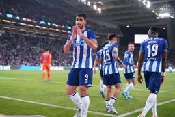 اللاعب الإیراني مهدي طارمي بین أفضل المهاجمین في العالم
