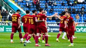 رقیب تراکتور به صدر جدول آمد