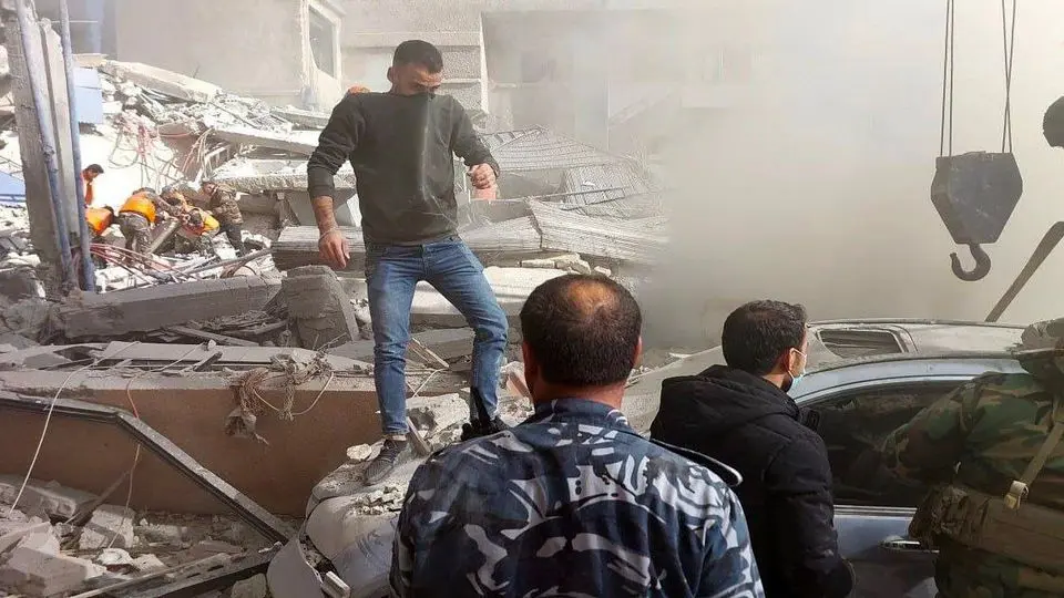 تصاویر زنده از محل حمله اسرائیل به دمشق/ فیلم