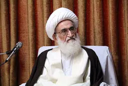 آیت‌الله العظمی نوری همدانی: ‌اختلاف از تحریم و جنگ دشمن بدتر است متأسفانه برخی بانک‌ها با پول، پول خلق می‌کنند.