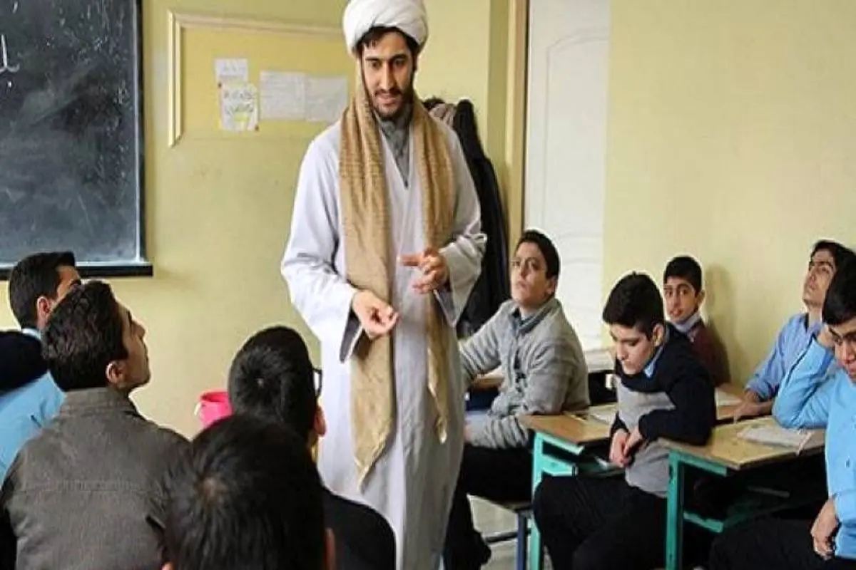 از ۷۰ هزار معلم جدید، ۵۸۰۰ نفر نیروی جهادی و ۱۳۰۰ نفر مربی قرآن‌اند