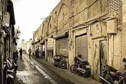 شهرداری هزاران میلیارد به مردم بدهکار است/ گران فروشی به پایتخت نشینان 
